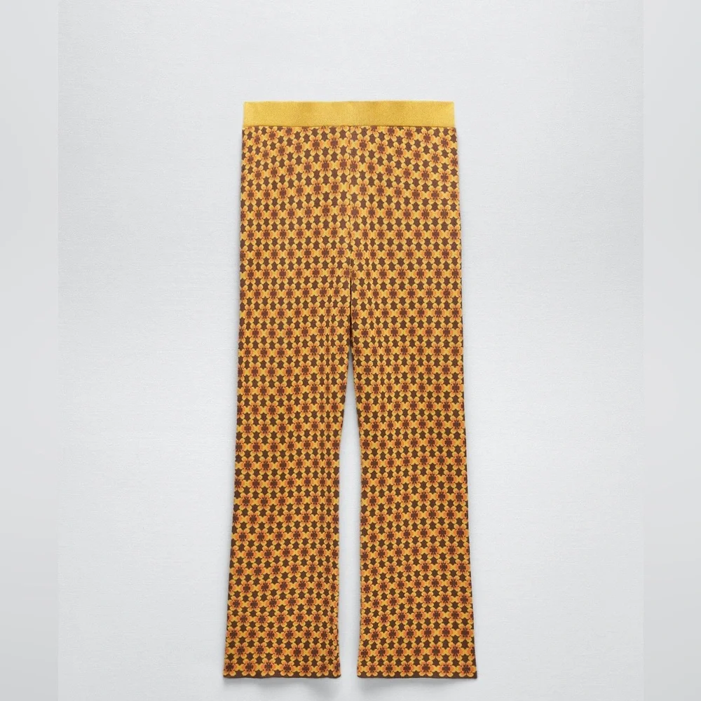 NWOT Zara  Geometric Jacquard Mini Flare Pants