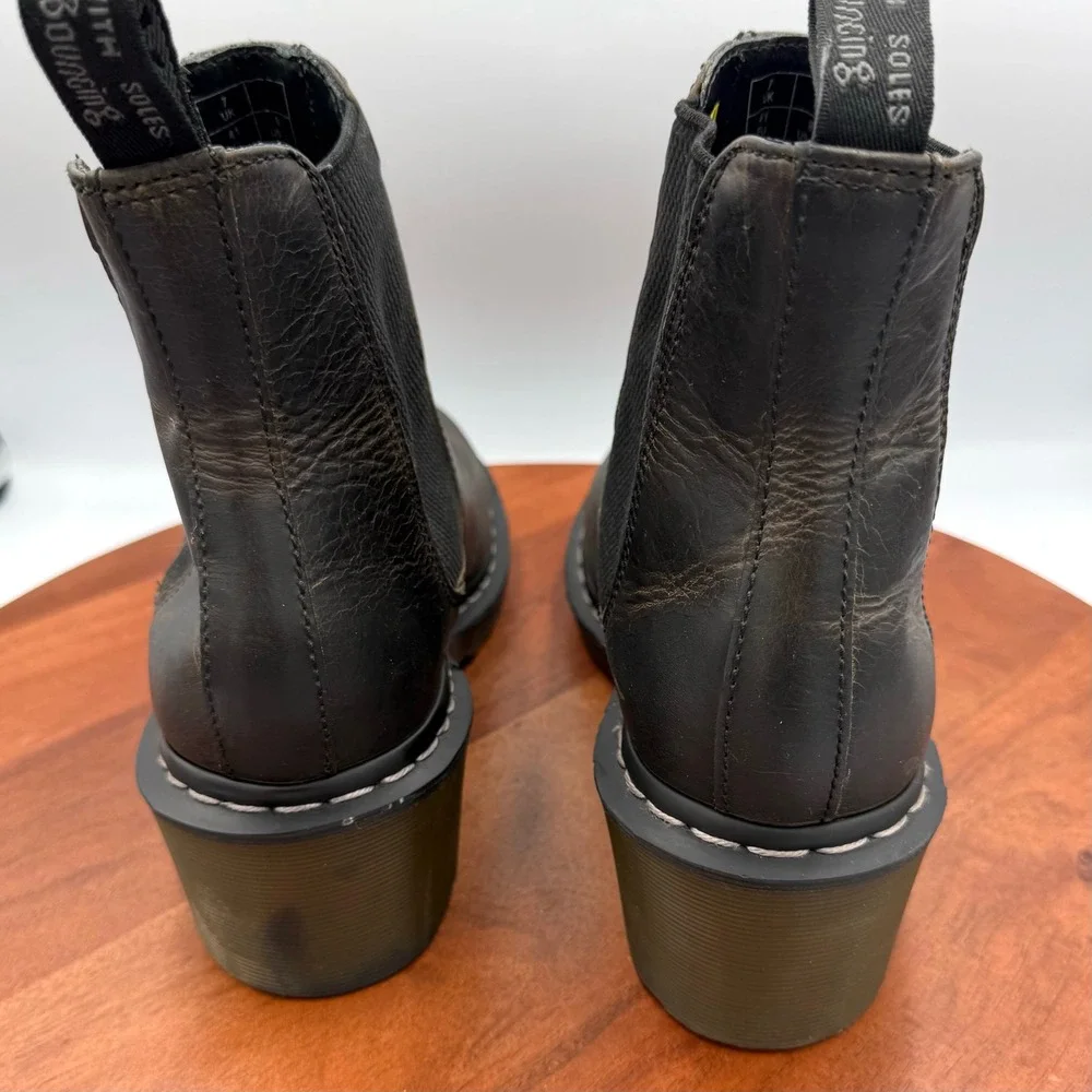 Doc Martens Cadence Rugged Leather Heeled Chelsea Boots Womens‎ 9 Chunky Grunge