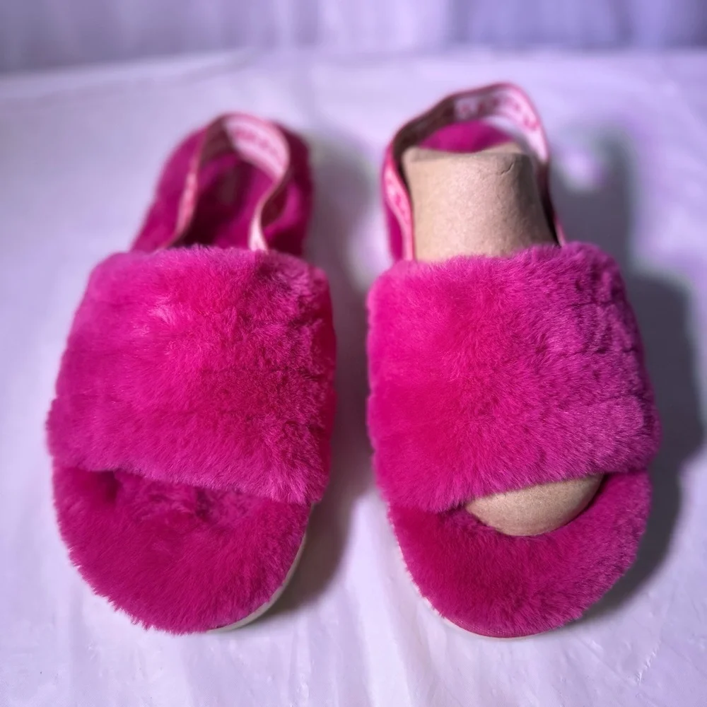 Koolaburra Fuzzy Magenta Kids Slippers