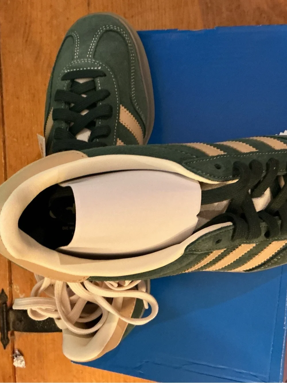 adidas gazelle indoor JH5402 Green Suede Sneakers mens 8.5 women’s 9.5
