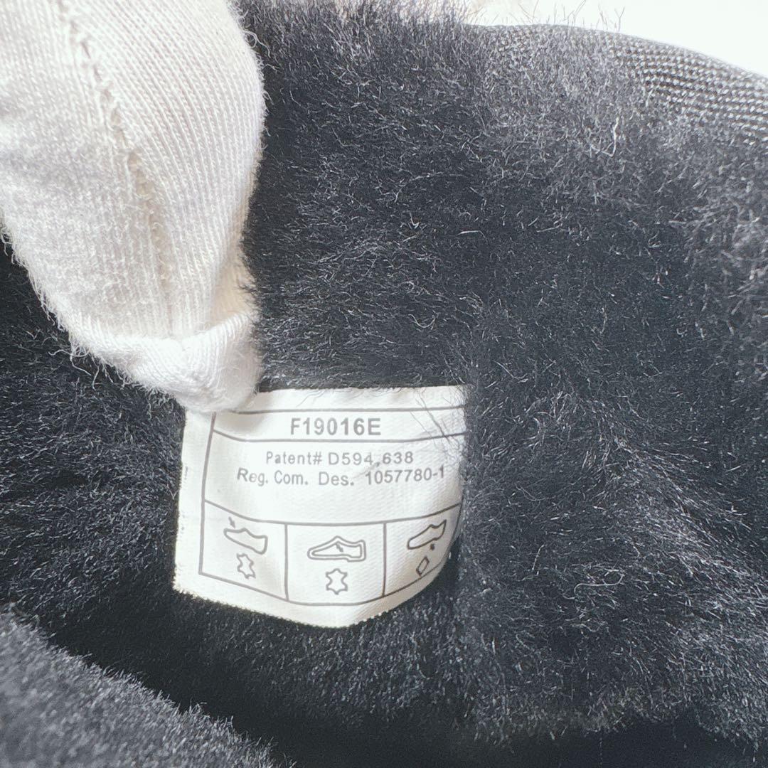 UGG Australia Classic Mini II 1016222 Sheepskin Boots, Black, Size 25cm